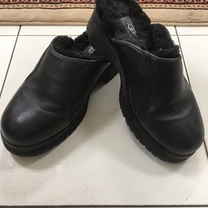 Ugg fur lined clogs black size 8